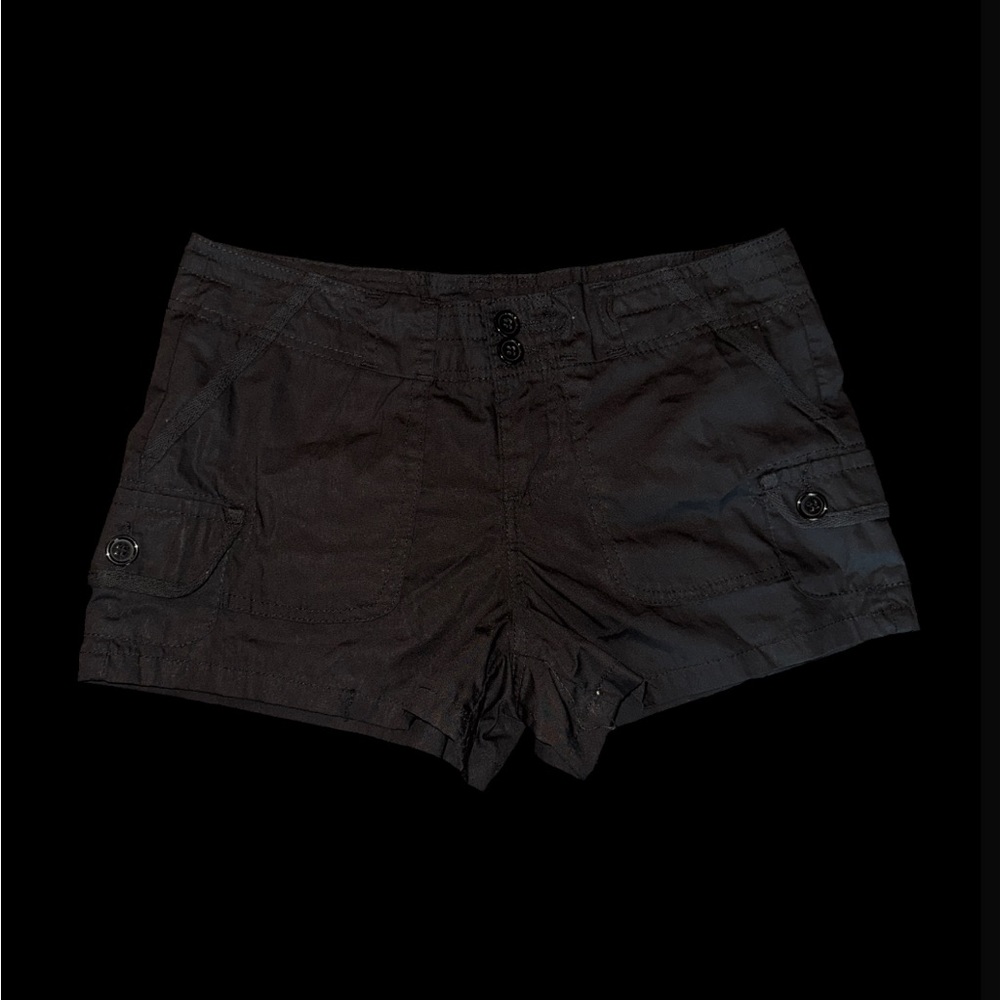 black y2k buttoned shorts :3
